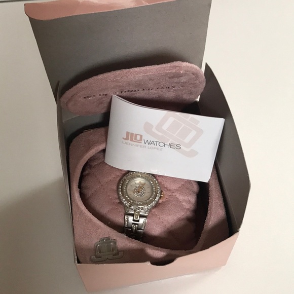 Jennifer Lopez watch - Picture 8 of 8